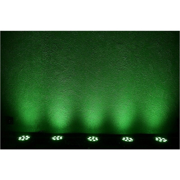 LIGHT4ME TRI PAR 8x9W MKII RGB LED slim plaski reflektor est