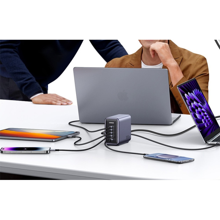 UGREEN Ładowarka sieciowa Nexode USB + 4x USB-C, 300W kabel USB-C 240W