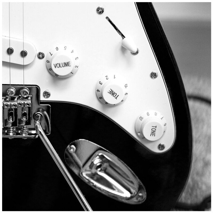 NN EG SET BK zestaw gitarowy gitara elektryczna stratocaster