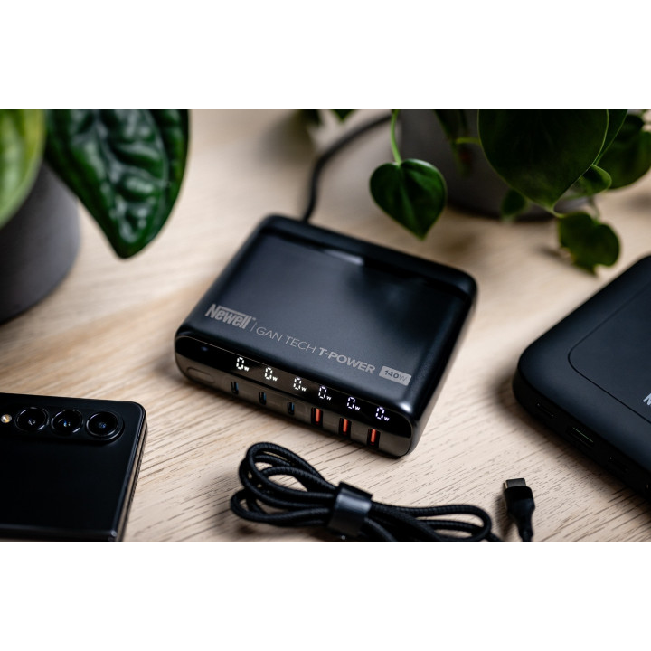 NEWELL Ładowarka sieciowa z zestawem adapterów GaN Tech T-power 140 W