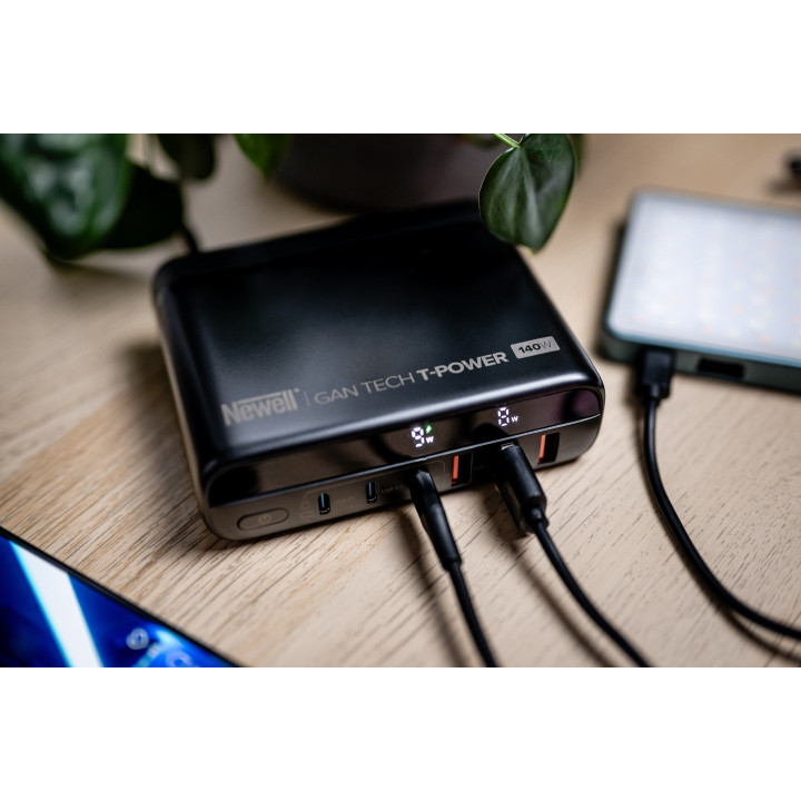 NEWELL Ładowarka sieciowa z zestawem adapterów GaN Tech T-power 140 W