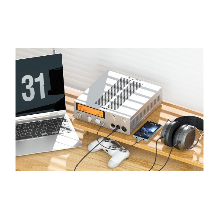 FIIO K17 Wzmacniacz słuchawkowy z DAC i streamer srebrny