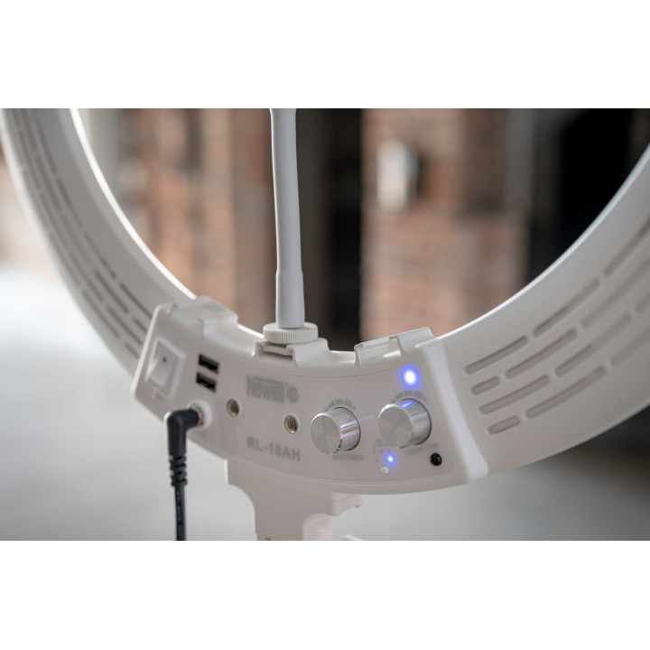 NEWELL RL-18A Lampa pierścieniowa LED 3200 K - 5500 K biała
