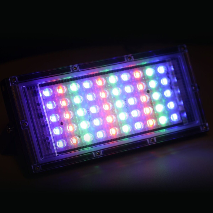 LIGHT4ME IP RGB PANEL panelowy naświetlacz 50 × 0,5W R/G/B LED pilot bezprzewodowy przełącznik