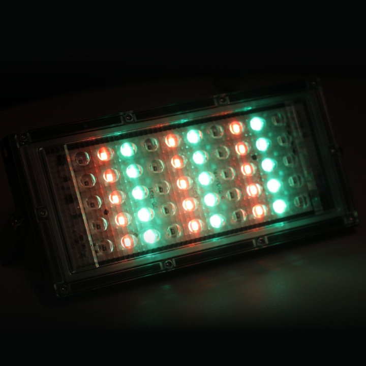 LIGHT4ME IP RGB PANEL panelowy naświetlacz 50 × 0,5W R/G/B LED pilot bezprzewodowy przełącznik