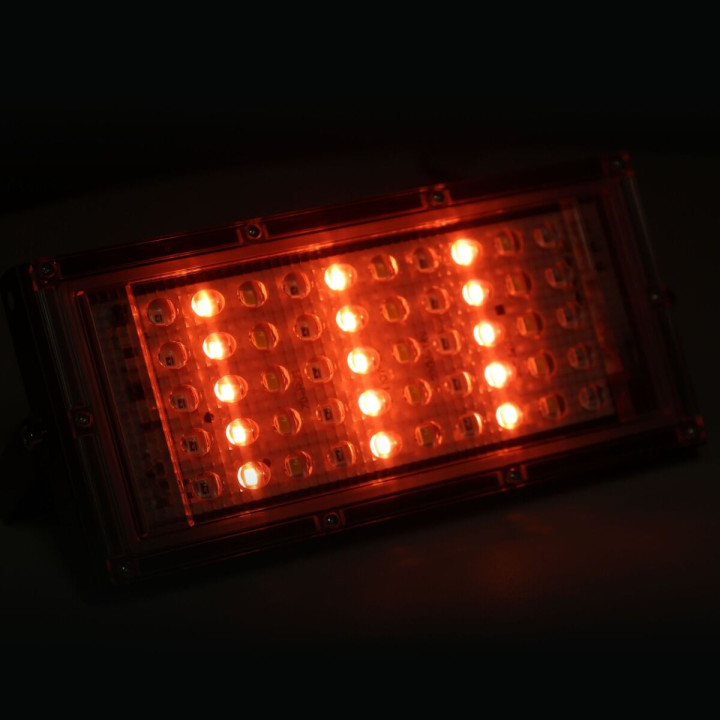 LIGHT4ME IP RGB PANEL panelowy naświetlacz 50 × 0,5W R/G/B LED pilot bezprzewodowy przełącznik