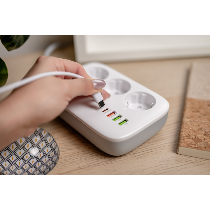 NEWELL NL4793 Listwa zasilająca WiFi PD 30W