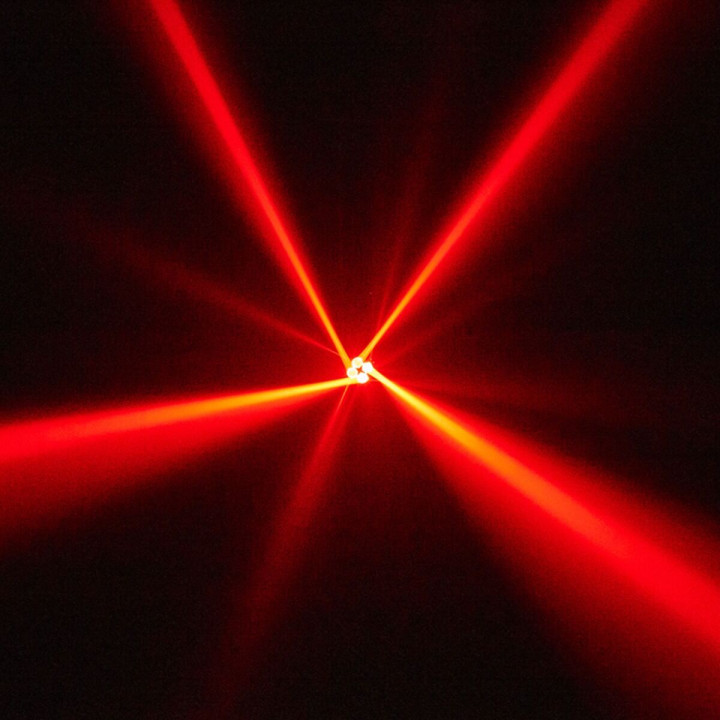 LIGHT4ME OCTOS ruchomy multiefekt oświetleniowy 7w1 LED DMX Beam RGBW Bee Eye RGBW laser czerwony
