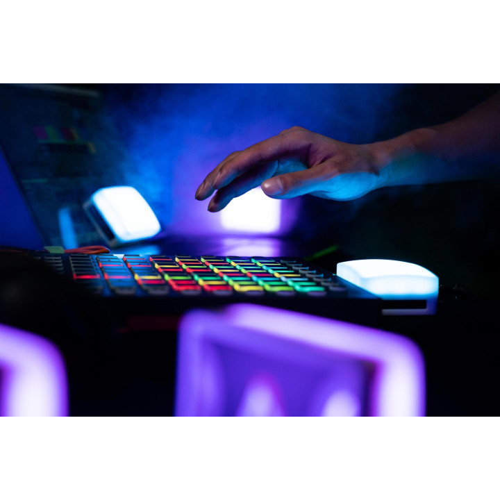 APUTURE MC lampa LED